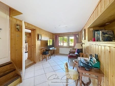 SAINT MARTIN D'URIAGE, chalet familial à 740 m d’altitude – charme, cheminée et grand terrain