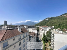 Grenoble Île Verte, 2 pièces de 52 m² avec balcon panoramique au dernier étage