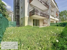 MEYLAN Buclos 4 pièces en rez de jardin avec parking privatif