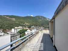 Grenoble Île Verte, 2 pièces de 52 m² avec balcon panoramique au dernier étage