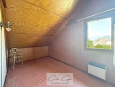 SAINT MARTIN D'URIAGE, chalet familial à 740 m d’altitude – charme, cheminée et grand terrain