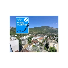 Grenoble Île Verte, 2 pièces de 52 m² avec balcon panoramique au dernier étage