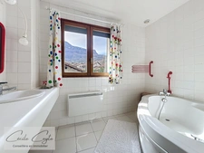 Seyssins Maison familiale avec grand terrain et accès direct aux espaces naturels 