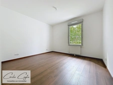  MEYLAN (38) Appartement 3 pièces sans travaux avec balcon et garage 