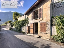 CORENC (38) Malanot, maison ancienne à rénover avec un agrandissement possible