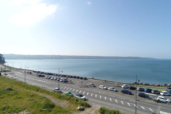 Dpt Finistère (29), à vendre BREST Moulin Blanc Vue Rade appartement T2 de 49.28m² Jardin Terrasse 