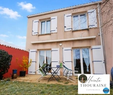 à vendre Niort 79– Maison avec jardin et 2 places de Stationnement privées, proche commodités