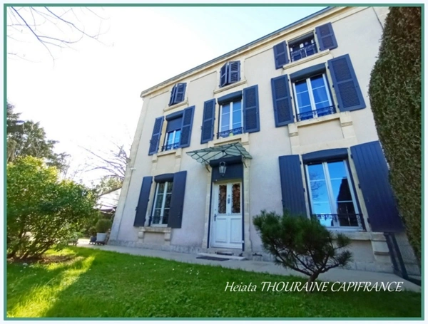 Maison à vendre 7 pièces SAINT MAIXENT L'ECOLE (79) Une Demeure au Charme Authentique de la Pierre