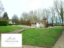 Dpt Deux Sèvres (79), à vendre cette propriété à seulement 4 minutes de Beauvoir maison P8   