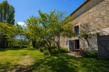 Ensemble immobilier de caractère sur plus de 2 hectares bordés par la rivière à vendre LA MOTHE SAINT HERAY (79)