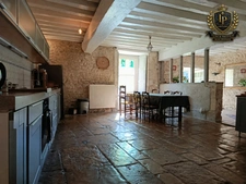 Character property steeped in history for sale in LA MOTHE SAINT HERAY (79)