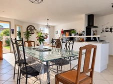 En Exclusivité CAPIFRANCE – Maison de plain-pied à vendre 5 pièces AZAY LE BRULE (79)