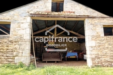 Ensemble immobilier de caractère sur plus de 2 hectares bordés par la rivière à vendre LA MOTHE SAINT HERAY (79)