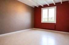 Maison Poitevine 9 pièces à 3 minutes de Saint Maixent L'école 