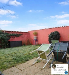 à vendre Niort 79– Maison avec jardin et 2 places de Stationnement privées, proche commodités