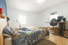 Ensemble de 2 Maisons louées à vendre 10 pièces AZAY LE BRULE (79)