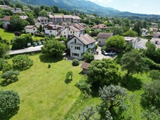 House for sale - 7 rooms - 185 m² living space - 326 m² floor space - 1359 m² land - panoramic view - COLLONGES SOUS SALEVE (74)