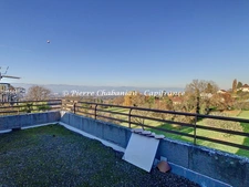 House for sale - 7 rooms - 185 m² living space - 326 m² floor space - 1359 m² land - panoramic view - COLLONGES SOUS SALEVE (74)