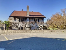 House for sale - 7 rooms - 185 m² living space - 326 m² floor space - 1359 m² land - panoramic view - COLLONGES SOUS SALEVE (74)
