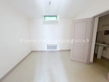 Immeuble de rapport rénové 7 appartements avec beau potentiel de rentabilité à vendre SAINT-CLAUDE (39)