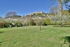 MAISON Plain-pied 3 chambres + studio indépendant – terrain plat arboré de 1 854 m² MONTFORT (04)