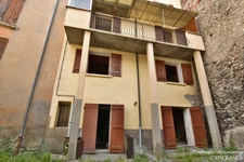 Maison de ville avec cour intérieure – Fort potentiel – Digne-les-Bains centre
