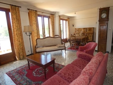 🏡 À VENDRE – Grande villa avec terrain boisé à Sisteron