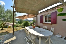 MIRABEAU (04) – Maison de plain-pied – 3 chambres – Véranda – Garage – Terrain 606 m² – Plein Sud