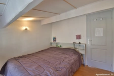 Propriété de 210 m² avec appartement indépendant, 1,65 ha de terrain et dépendances