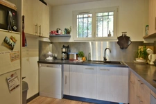 MIRABEAU (04) – Maison de plain-pied – 3 chambres – Véranda – Garage – Terrain 606 m² – Plein Sud