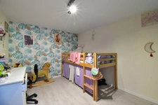 MIRABEAU (04) – Maison de plain-pied – 3 chambres – Véranda – Garage – Terrain 606 m² – Plein Sud