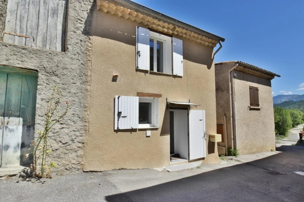 Maison de village rénovée