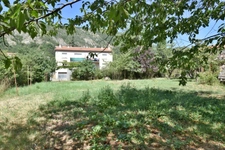 Digne-les-Bains – Quartier des Arches – Terrain plat constructible de 528 m²