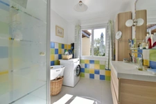 MAISON Plain-pied 3 chambres + studio indépendant – terrain plat arboré de 1 854 m² MONTFORT (04)