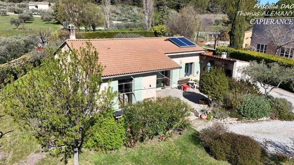 MAISON Plain-pied 3 chambres + studio indépendant – terrain plat arboré de 1 854 m² MONTFORT (04)