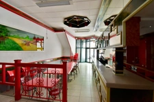Immeuble mixte en hypercentre avec local commercial et duplex de caractère -Digne-Les-Bains (04)
