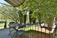 Belle propriété avec deux maisons sur 3430 m² de terrain arboré – Potentiel rare !