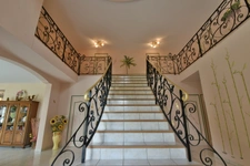 Dpt Mayenne (53), for sale 15 km from LAVAL house P7 of 241 m² - 