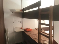 Appartement à vendre 2 pièces LA MONGIE (65) avec un balcon, 2 celliers, 2 casiers à ski, et un Parking extérieur.