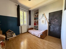 Maison à vendre 10 pièces avec piscine, plus appartement séparé à BAZET (65)