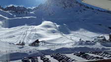 Appartement à vendre 2 pièces LA MONGIE (65) avec un balcon, 2 celliers, 2 casiers à ski, et un Parking extérieur.