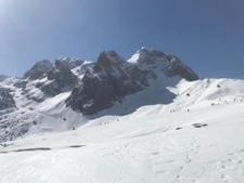 Appartement à vendre 2 pièces LA MONGIE (65) avec balcon, cellier, casier à ski et parking intérieur.