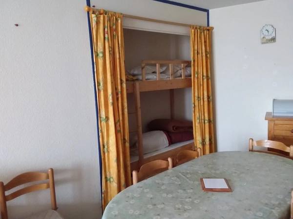 Appartement à vendre 2 pièces LA MONGIE (65) avec cellier, casier à ski, et Parking extérieur.