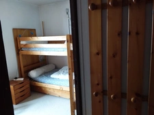 Appartement à vendre 2 pièces LA MONGIE (65), avec cellier, casier à ski, terrasse, et parking intérieur.