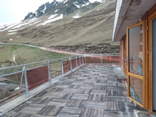 Appartement à vendre 2 pièces LA MONGIE (65), avec cellier, casier à ski, terrasse, et parking intérieur.
