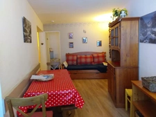 Appartement à vendre T3 en résidence 3 pièces LA MONGIE (65) avec Balcon cellier et Parking intérieur.
