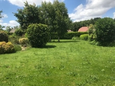 Dans le departement 64 une maison de type contemporain 8 pièces sur 198 m² et 2000 m² de terrain arboré, avec trois places de garage.  