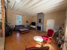 Maison à vendre 10 pièces avec piscine, plus appartement séparé à BAZET (65)