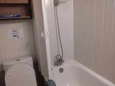 Studio 24 m² avec balcon, cellier, et casier à ski.