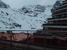 Appartement à vendre 2 pièces LA MONGIE (65), avec cellier, casier à ski, terrasse, et parking intérieur.